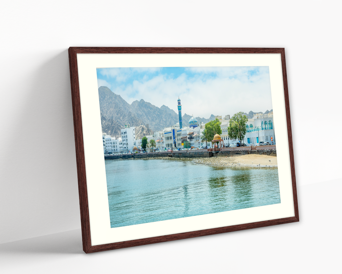 Oman, Mutrah promenade street in Muscat
